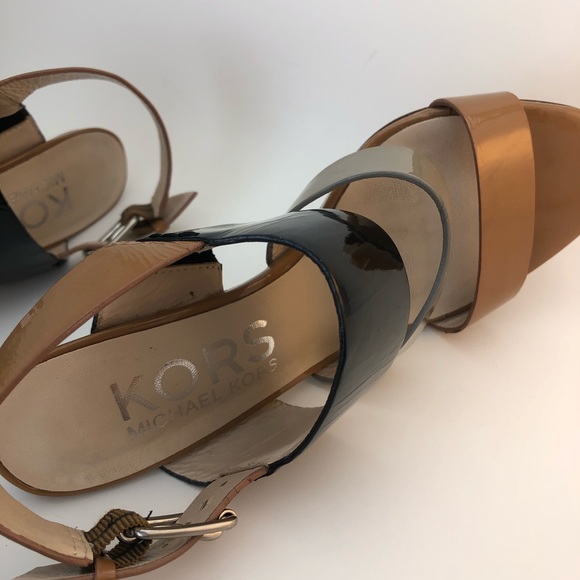 Michael Kors Platform Sandals size 5.5 - Picture 8 of 9